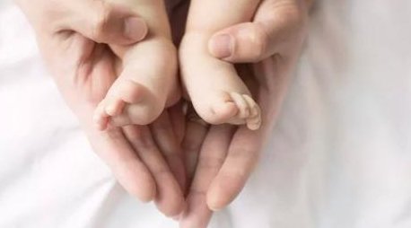 2026年没有精子去六盘水做三代试管要多少钱？无精试管费用